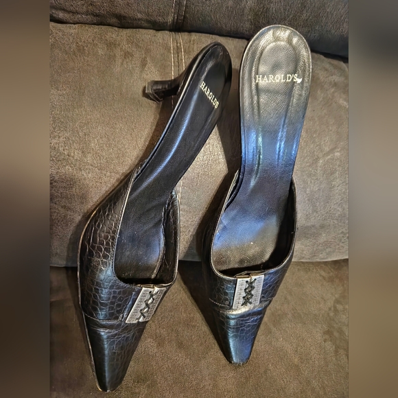 HAROLDS black leather kitten heel Mules sz9.5 - Picture 2 of 10